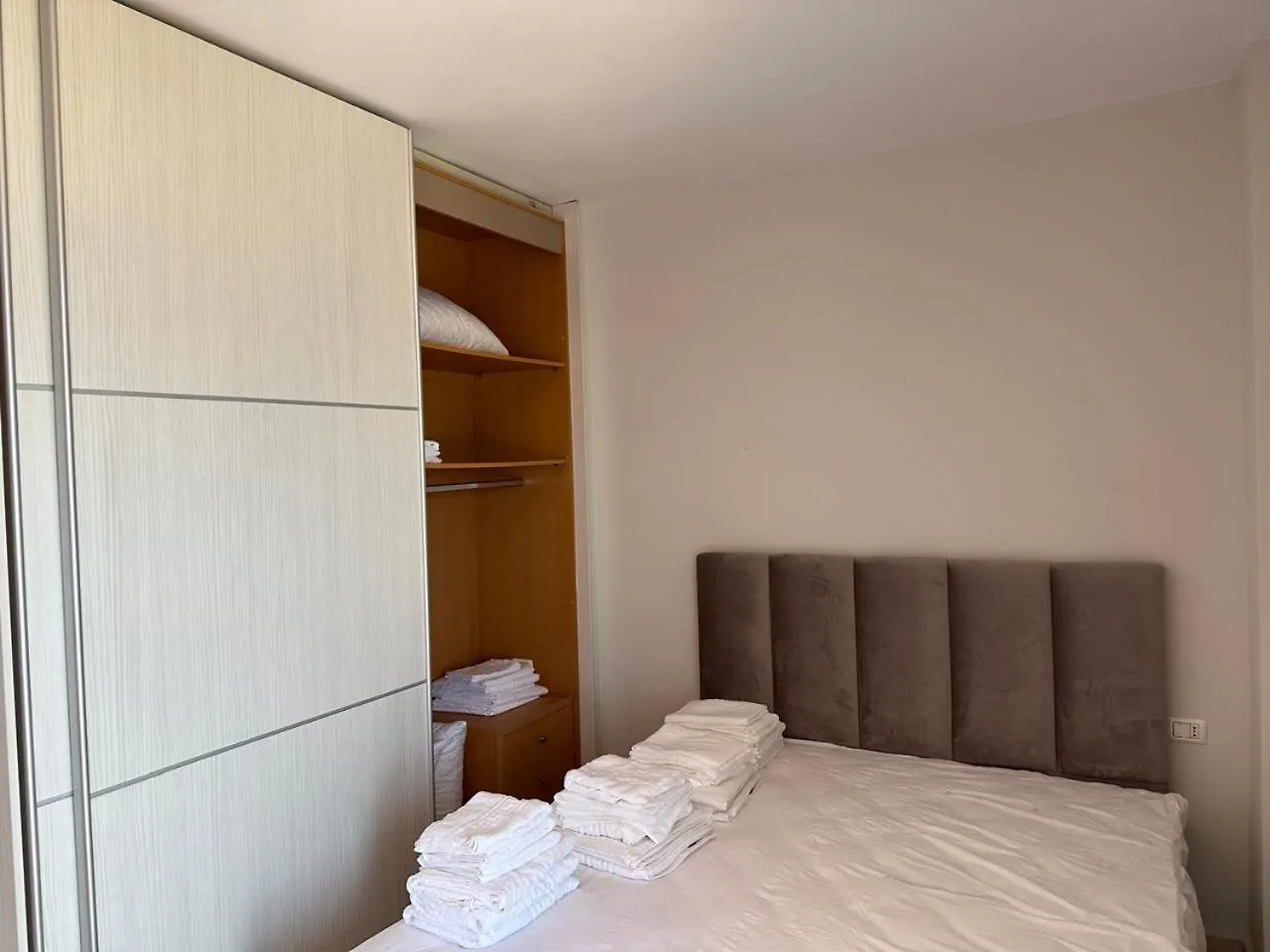 Sofia Apartments Sarande Albania
